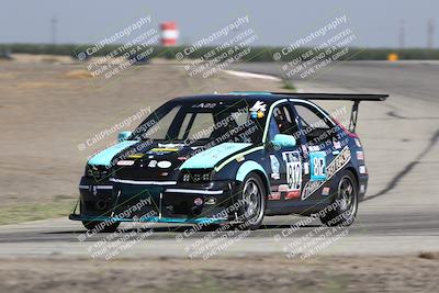 media/Sep-27-2025-24 Hours of Lemons (Sat) [[04fd3ac4ac]]/12pm (Outside Grapevine)/